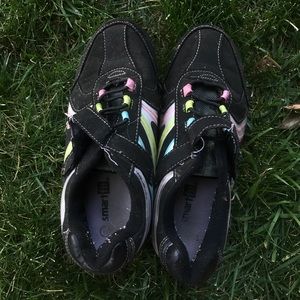 sz 34.5 EU smart fit shoes